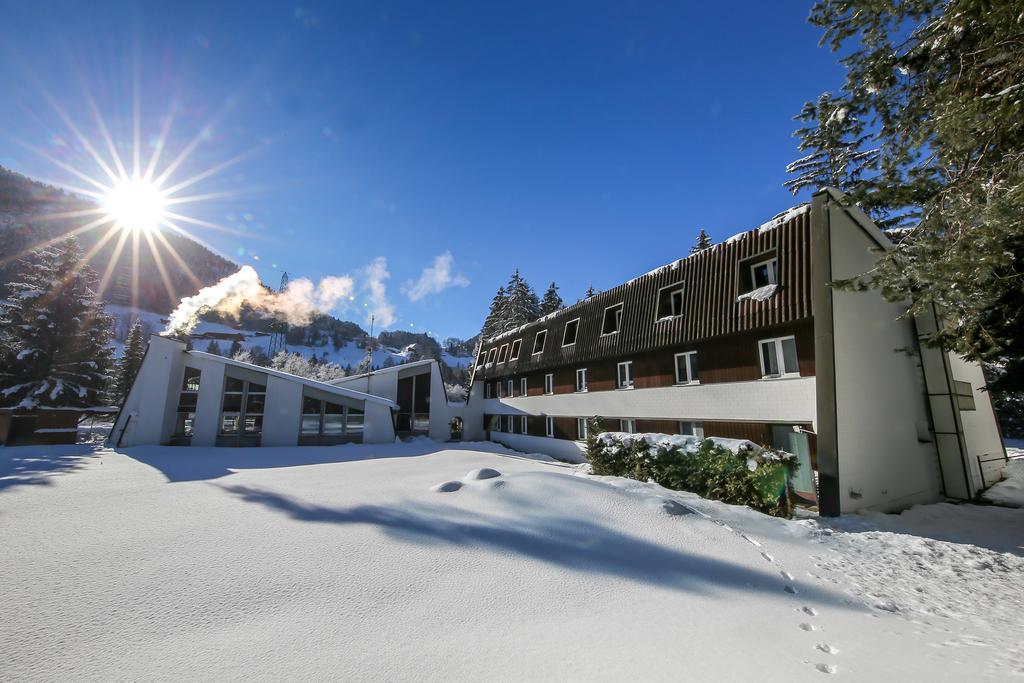 Hotel Grüsch Exterior foto